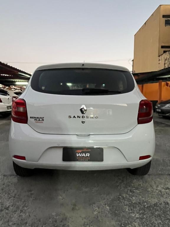 RENAULT Sandero - Foto