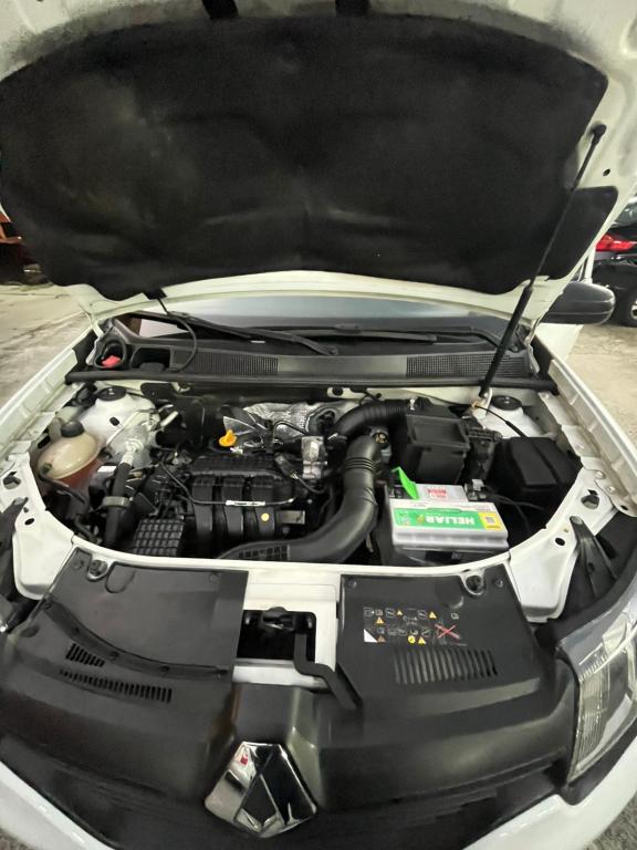 RENAULT Sandero - Foto