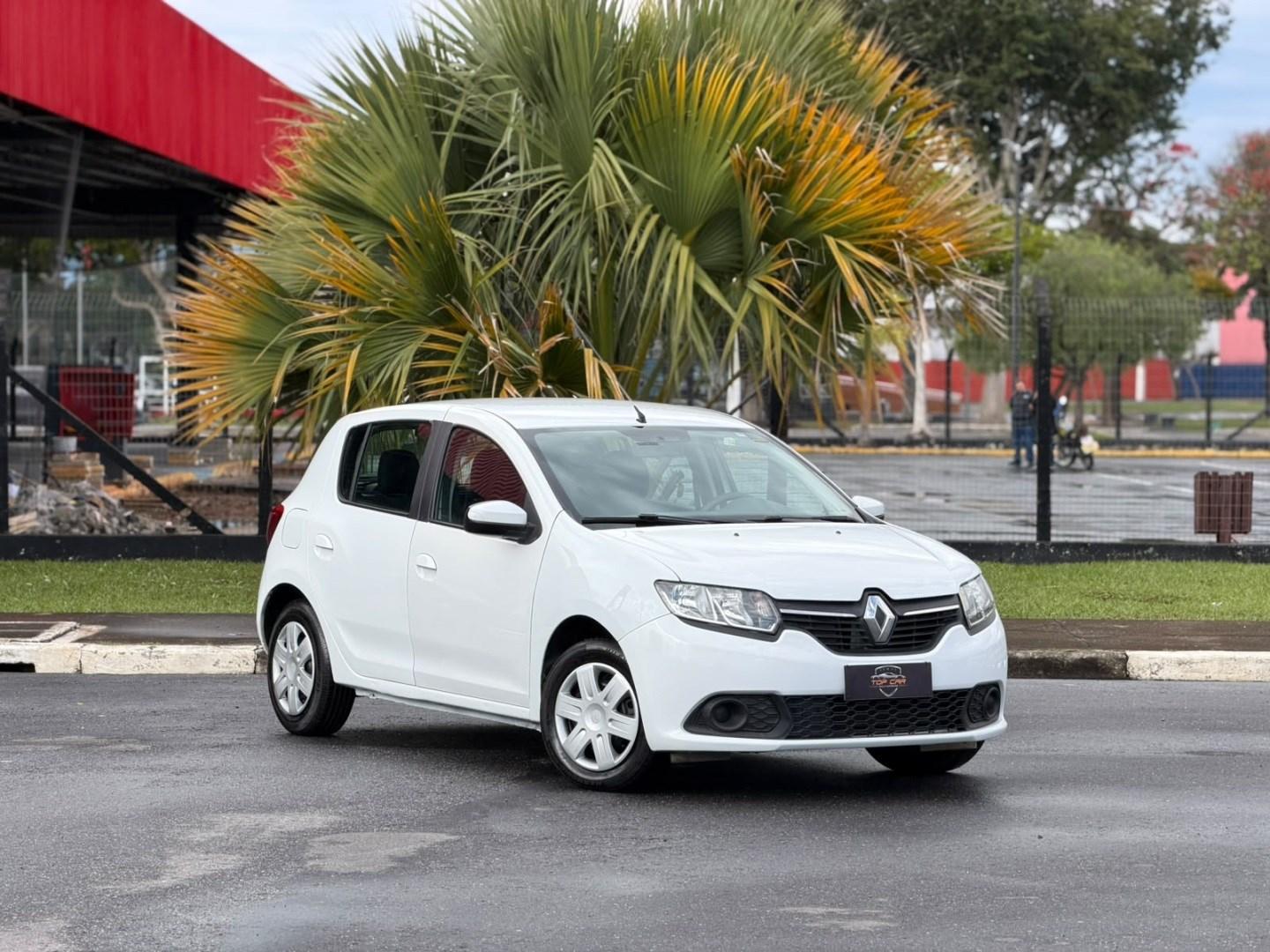 RENAULT Sandero - Foto