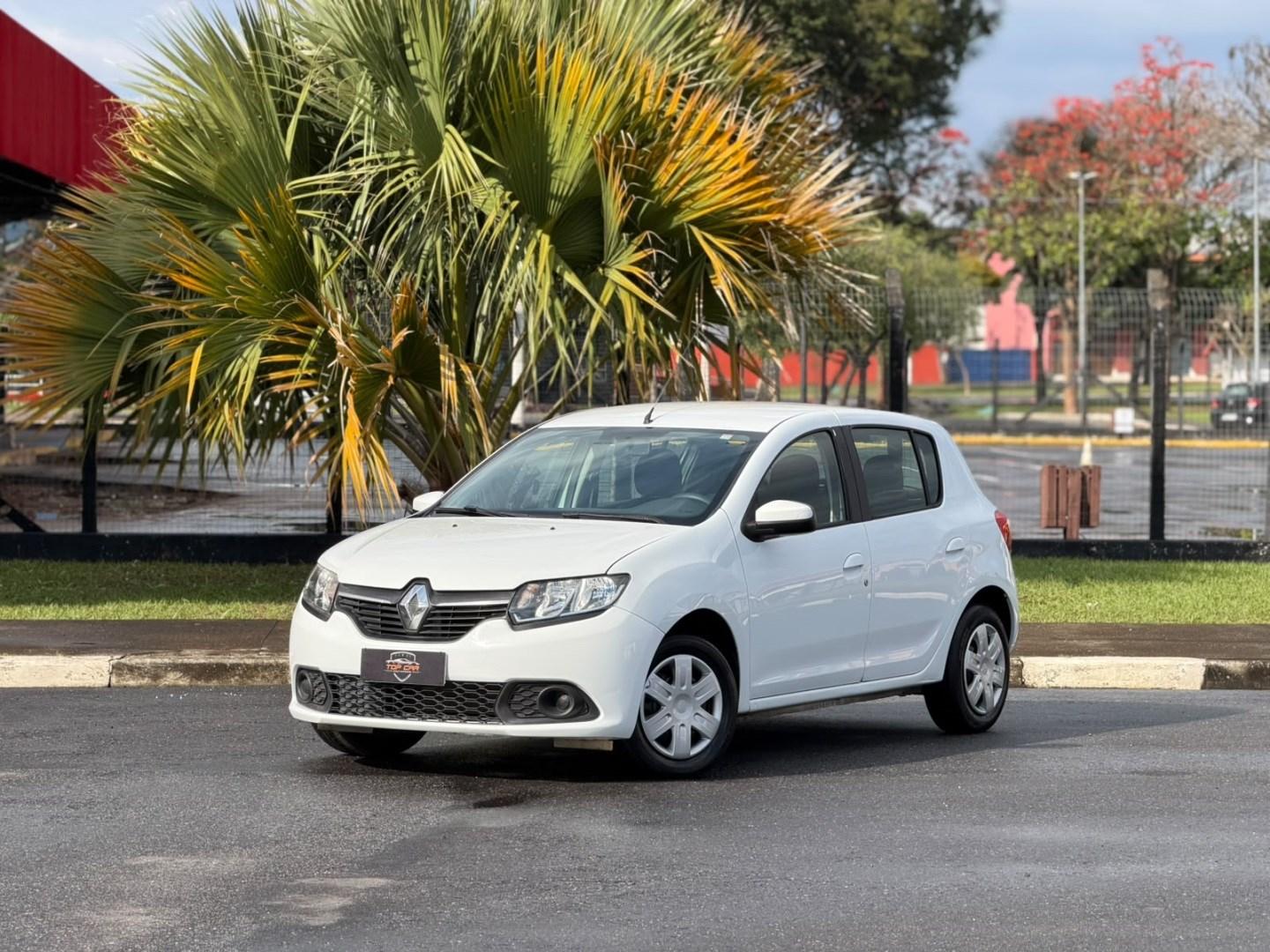 RENAULT Sandero - Foto