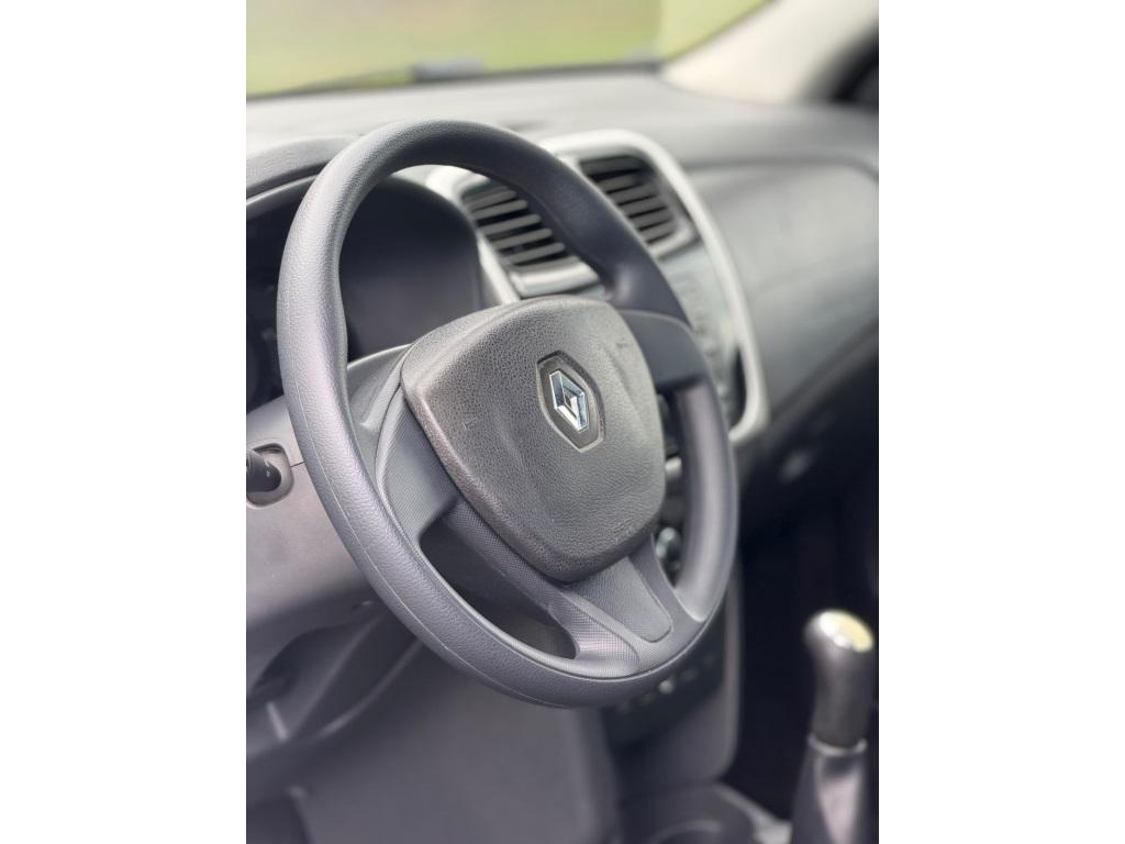 RENAULT Sandero - Foto