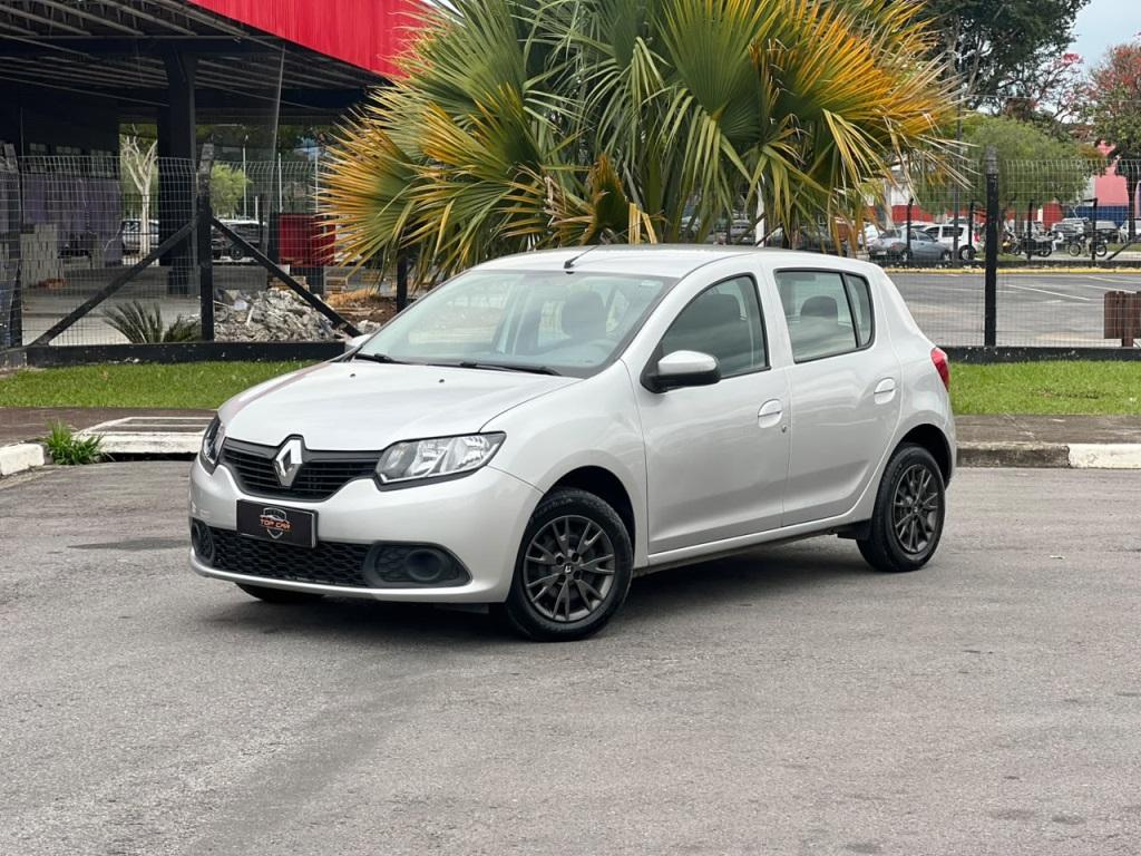 RENAULT Sandero - Foto