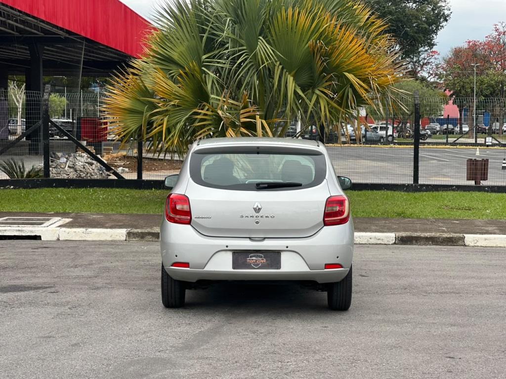 RENAULT Sandero - Foto