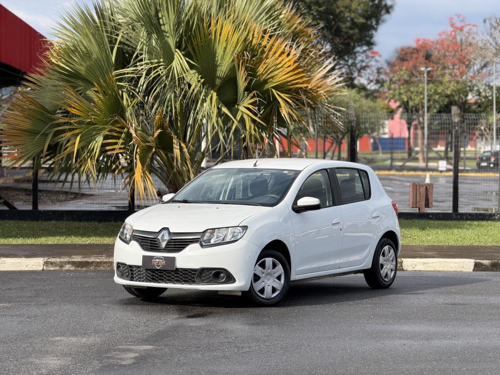 RENAULT Sandero - Foto