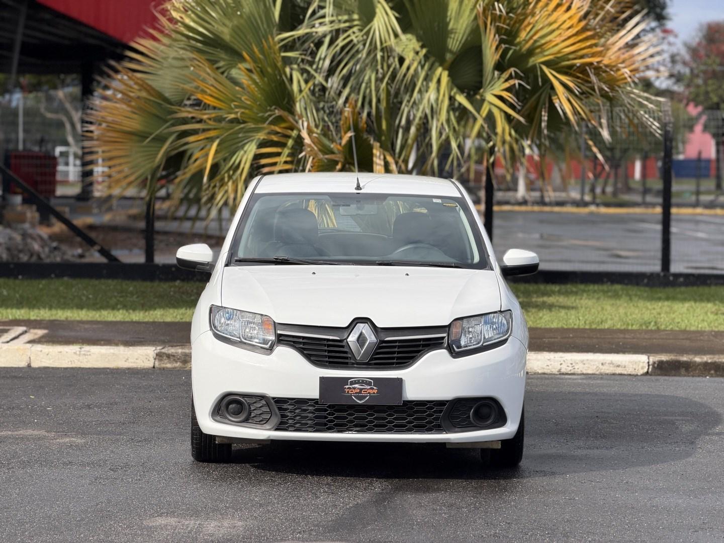 RENAULT Sandero - Foto