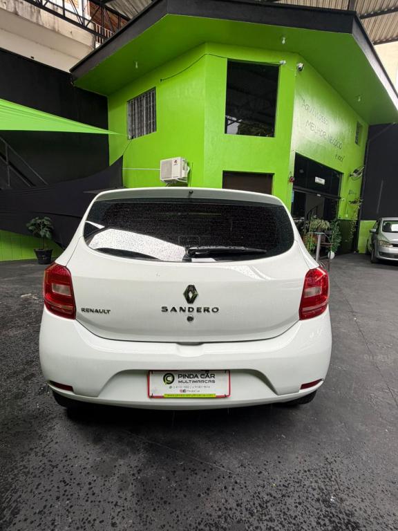RENAULT Sandero - Foto