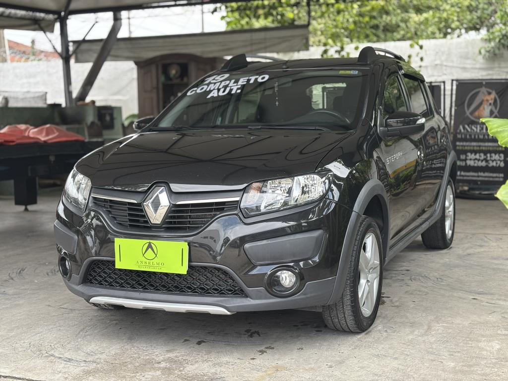 RENAULT Sandero - Foto