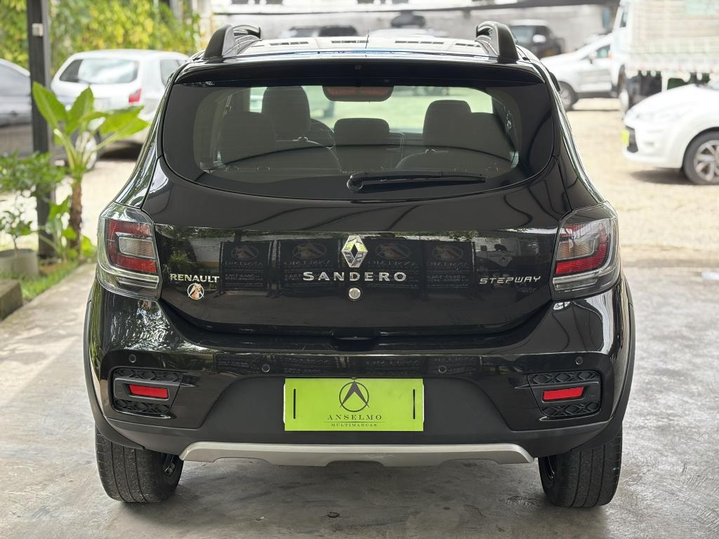 RENAULT Sandero - Foto