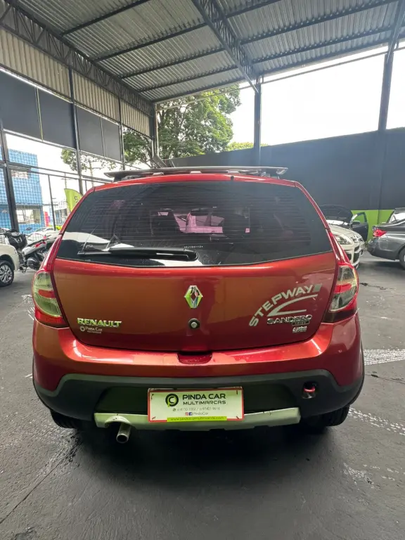 RENAULT Sandero - Foto
