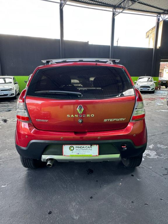 RENAULT Sandero - Foto