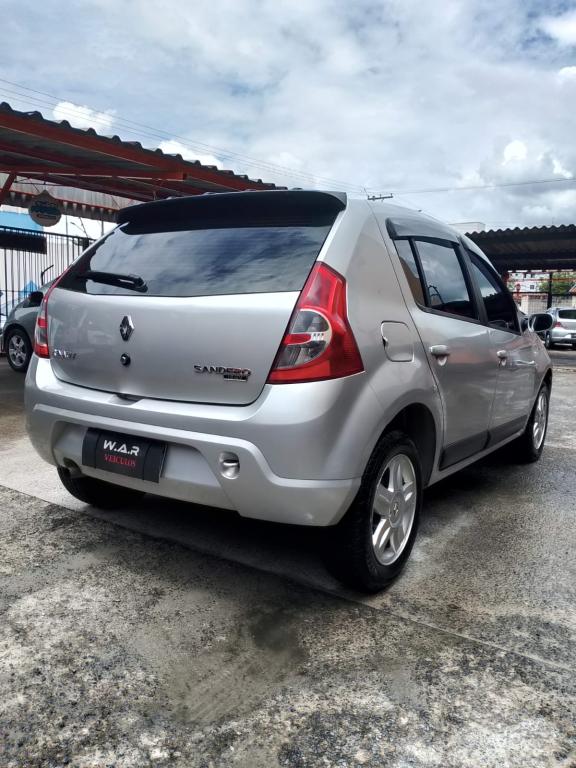 RENAULT Sandero - Foto