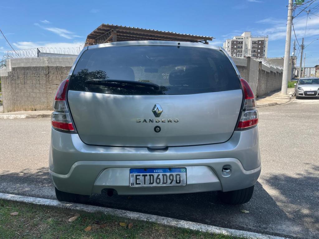 RENAULT Sandero - Foto