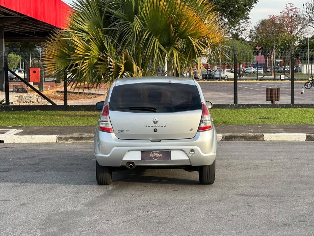 RENAULT Sandero - Foto