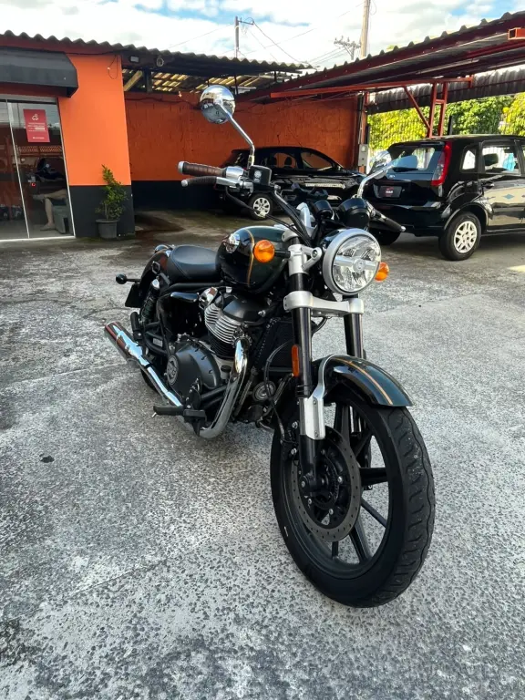 ROYAL ENFIELD Super Meteor 650