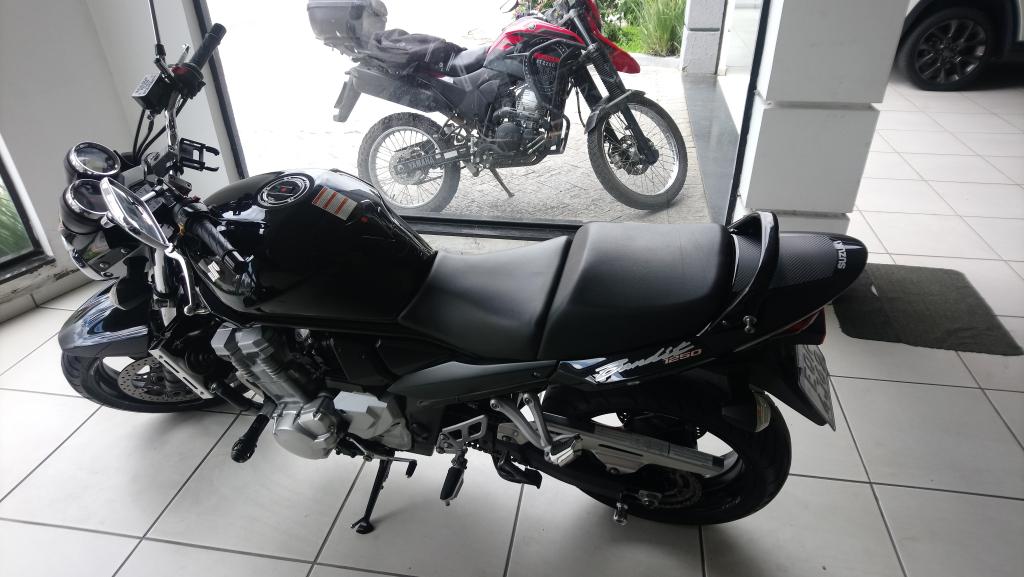 SUZUKI Bandit 1250 - Foto