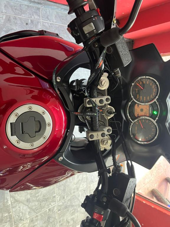 SUZUKI V-Strom DL 1000 - Foto