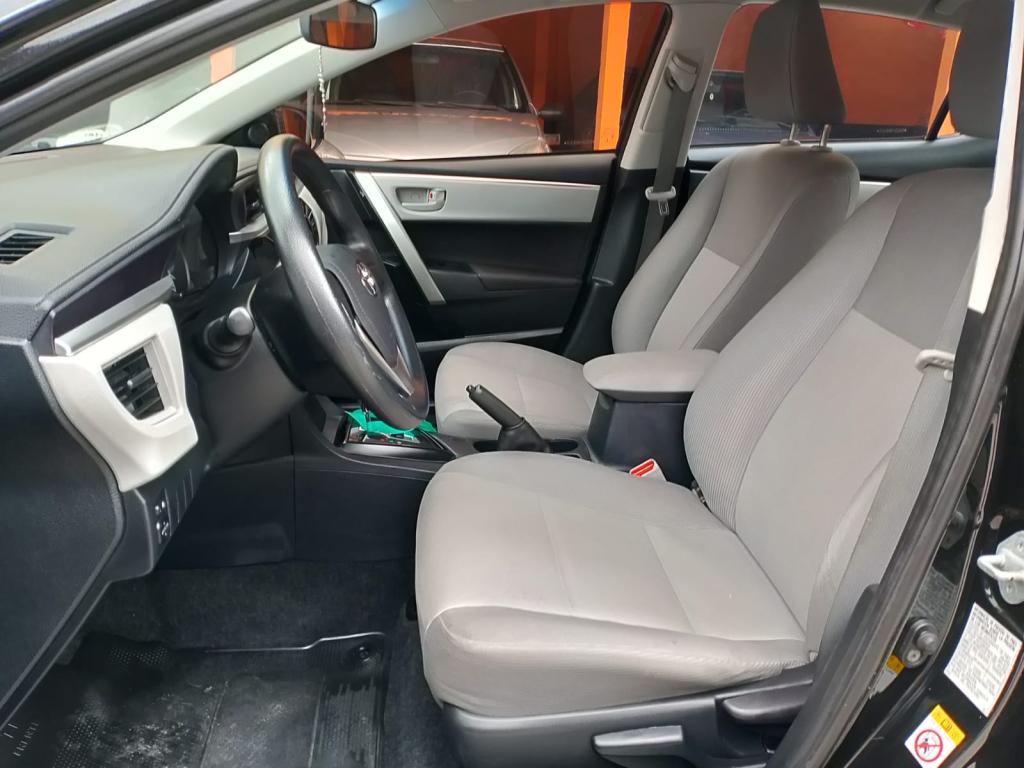 TOYOTA Corolla - Foto