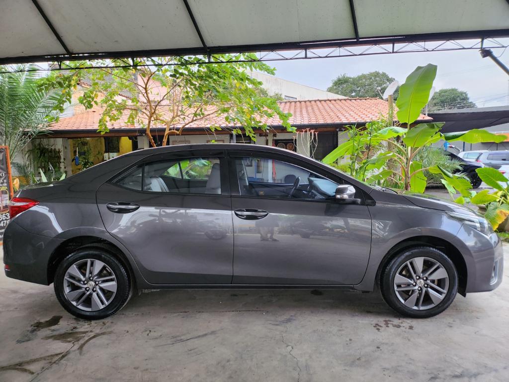 TOYOTA Corolla - Foto