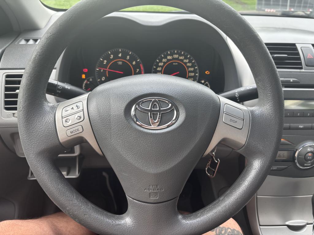 TOYOTA Corolla - Foto