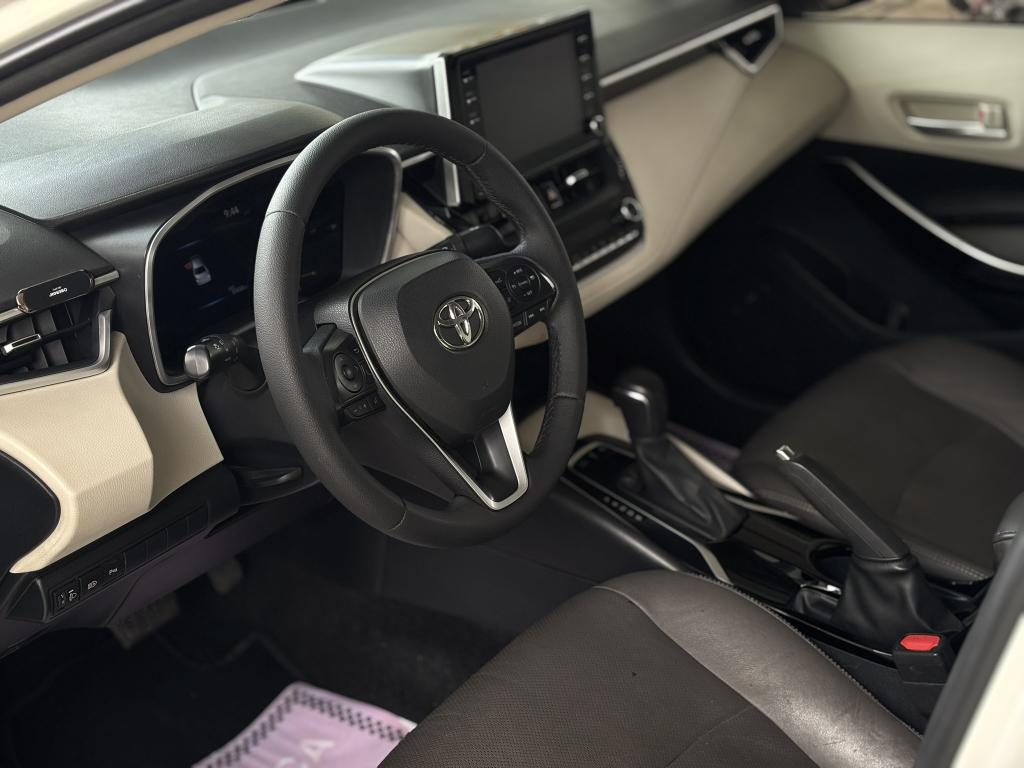 TOYOTA Corolla - Foto