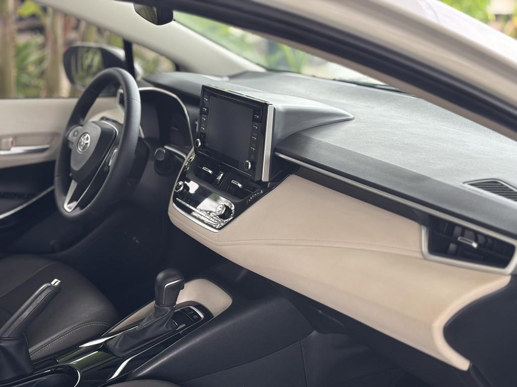 TOYOTA Corolla - Foto