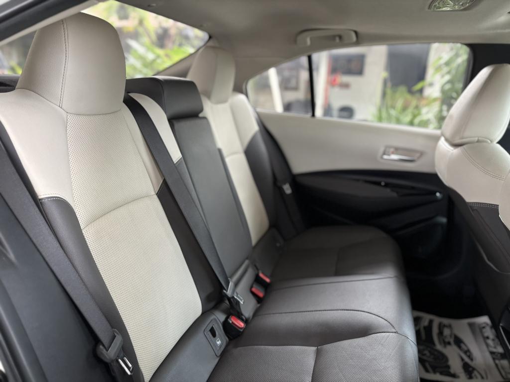 TOYOTA Corolla - Foto