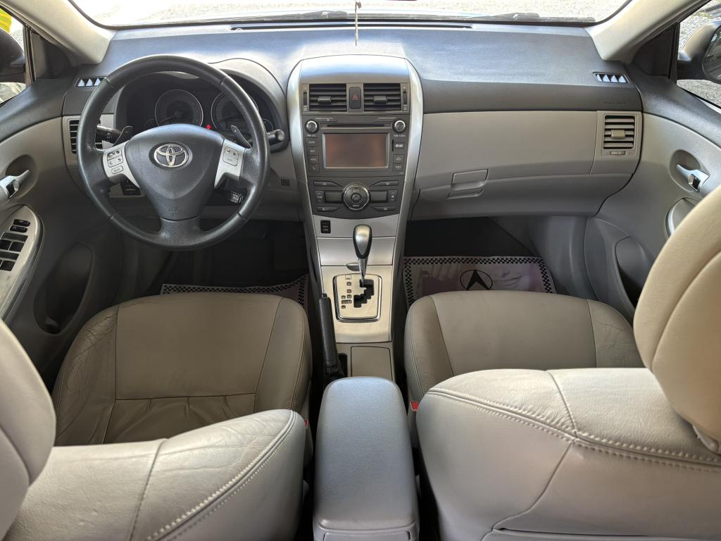 TOYOTA Corolla - Foto