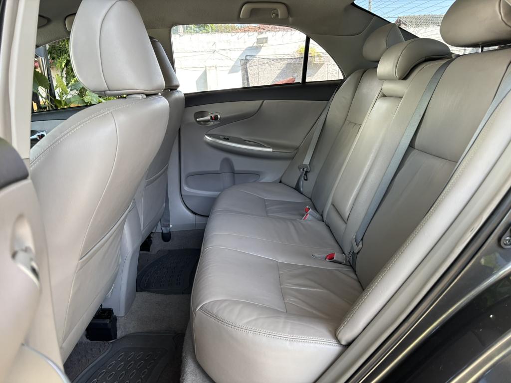 TOYOTA Corolla - Foto