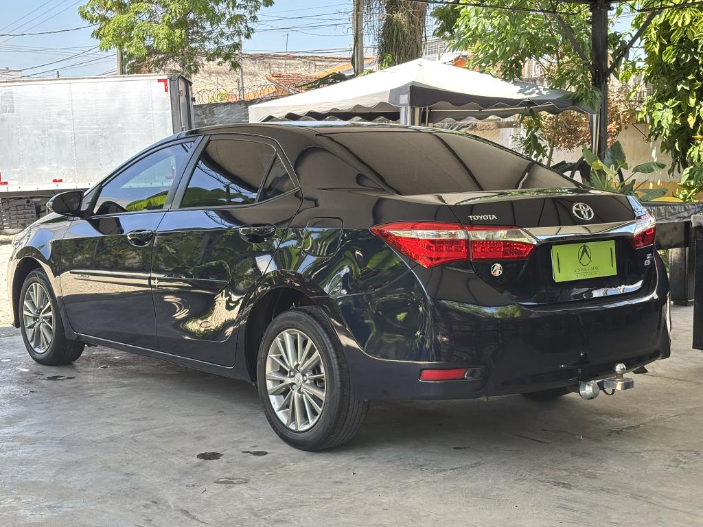 TOYOTA Corolla - Foto