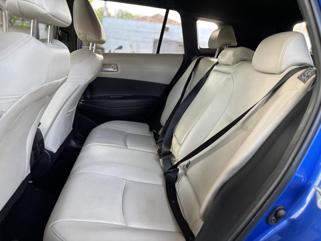 TOYOTA Corolla Cross - Foto