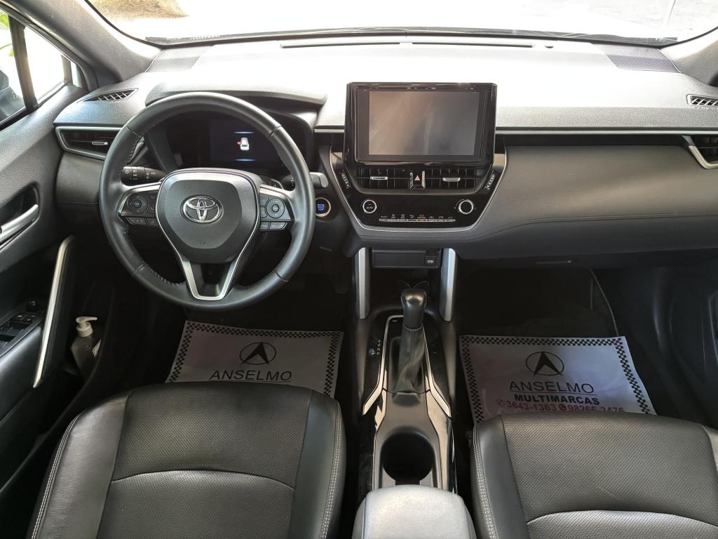 TOYOTA Corolla Cross - Foto
