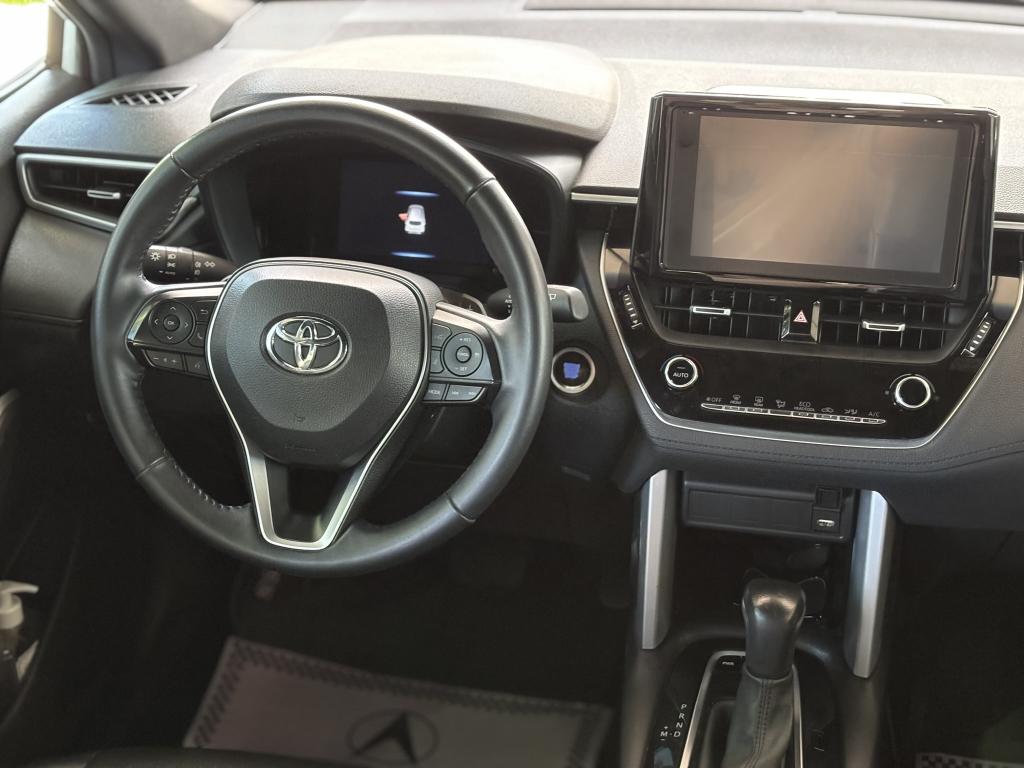 TOYOTA Corolla Cross - Foto