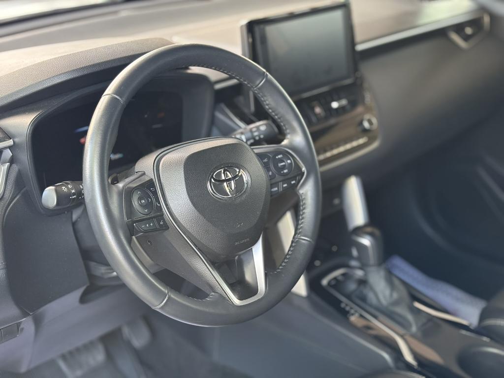 TOYOTA Corolla Cross - Foto