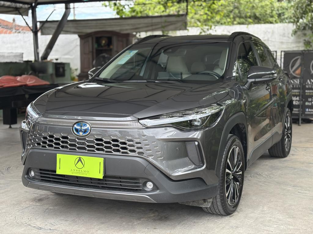 TOYOTA Corolla Cross - Foto