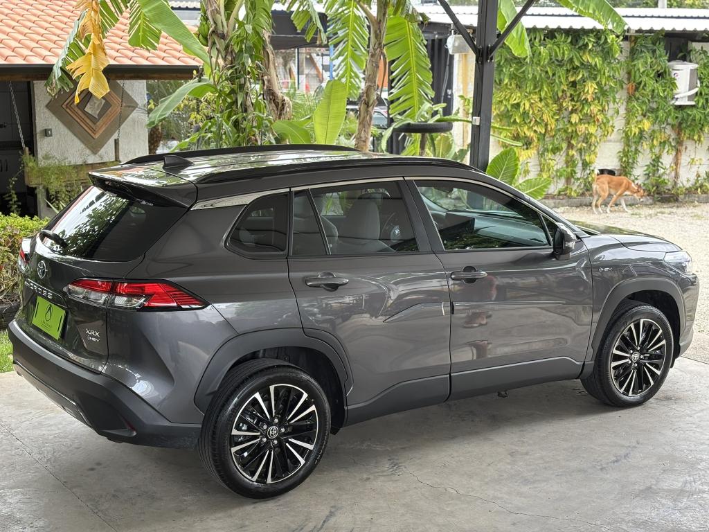 TOYOTA Corolla Cross - Foto