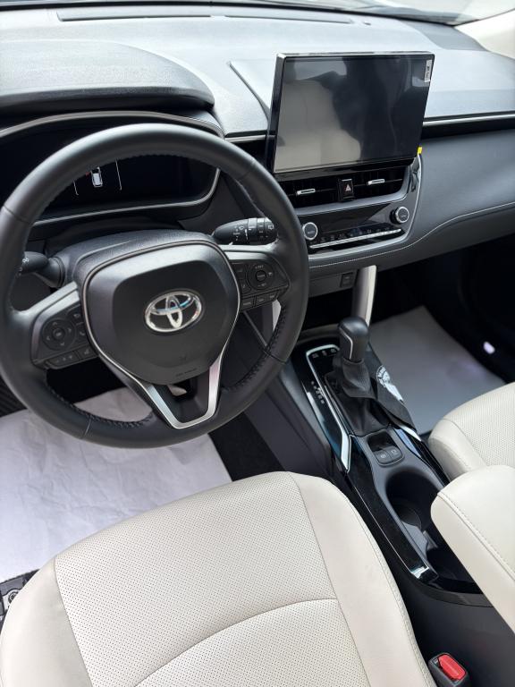 TOYOTA Corolla Cross - Foto