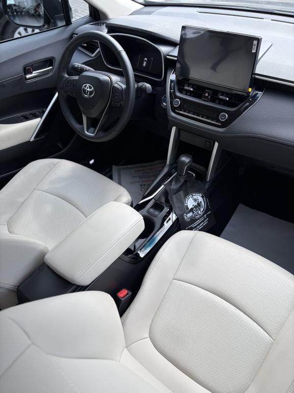 TOYOTA Corolla Cross - Foto