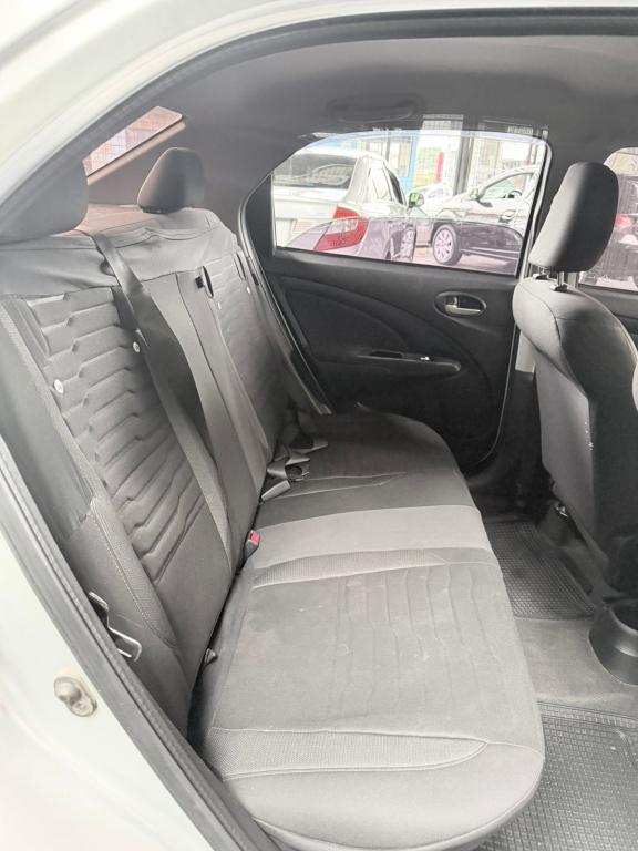 TOYOTA Etios Sedan - Foto