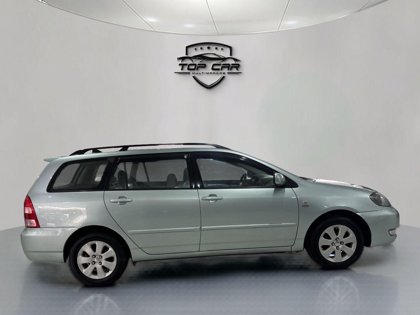 TOYOTA Fielder - Foto