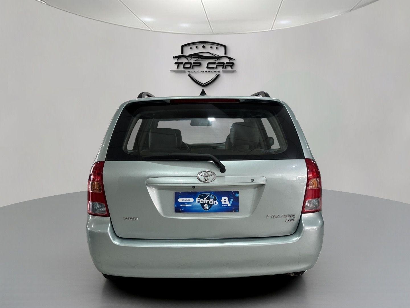 TOYOTA Fielder - Foto