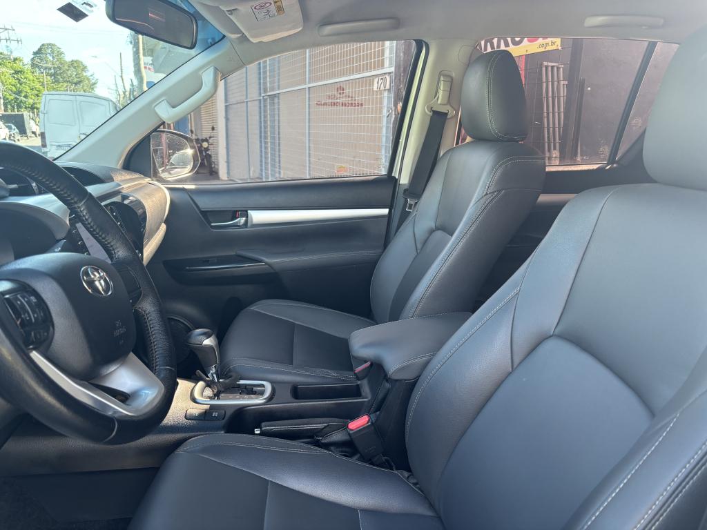 TOYOTA Hilux Caminhonete - Foto