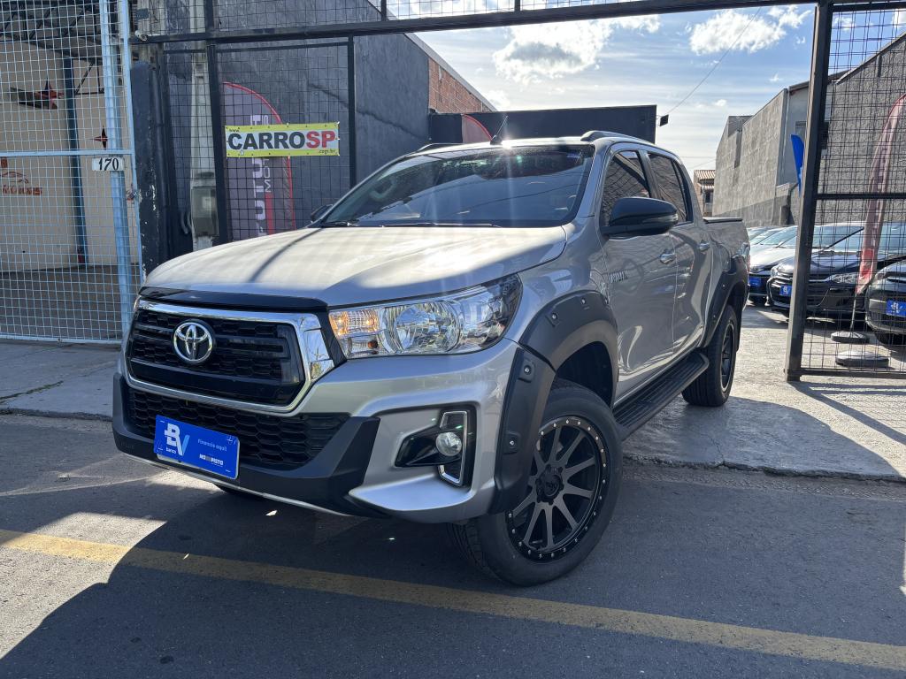 TOYOTA Hilux Caminhonete - Foto
