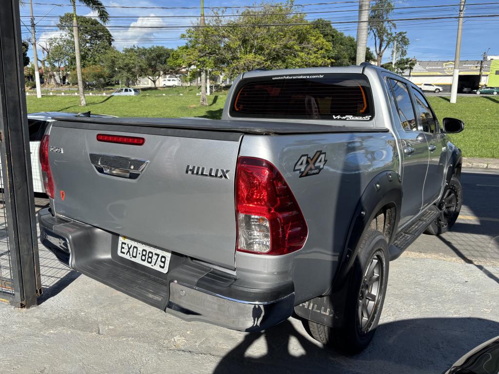 TOYOTA Hilux Caminhonete - Foto