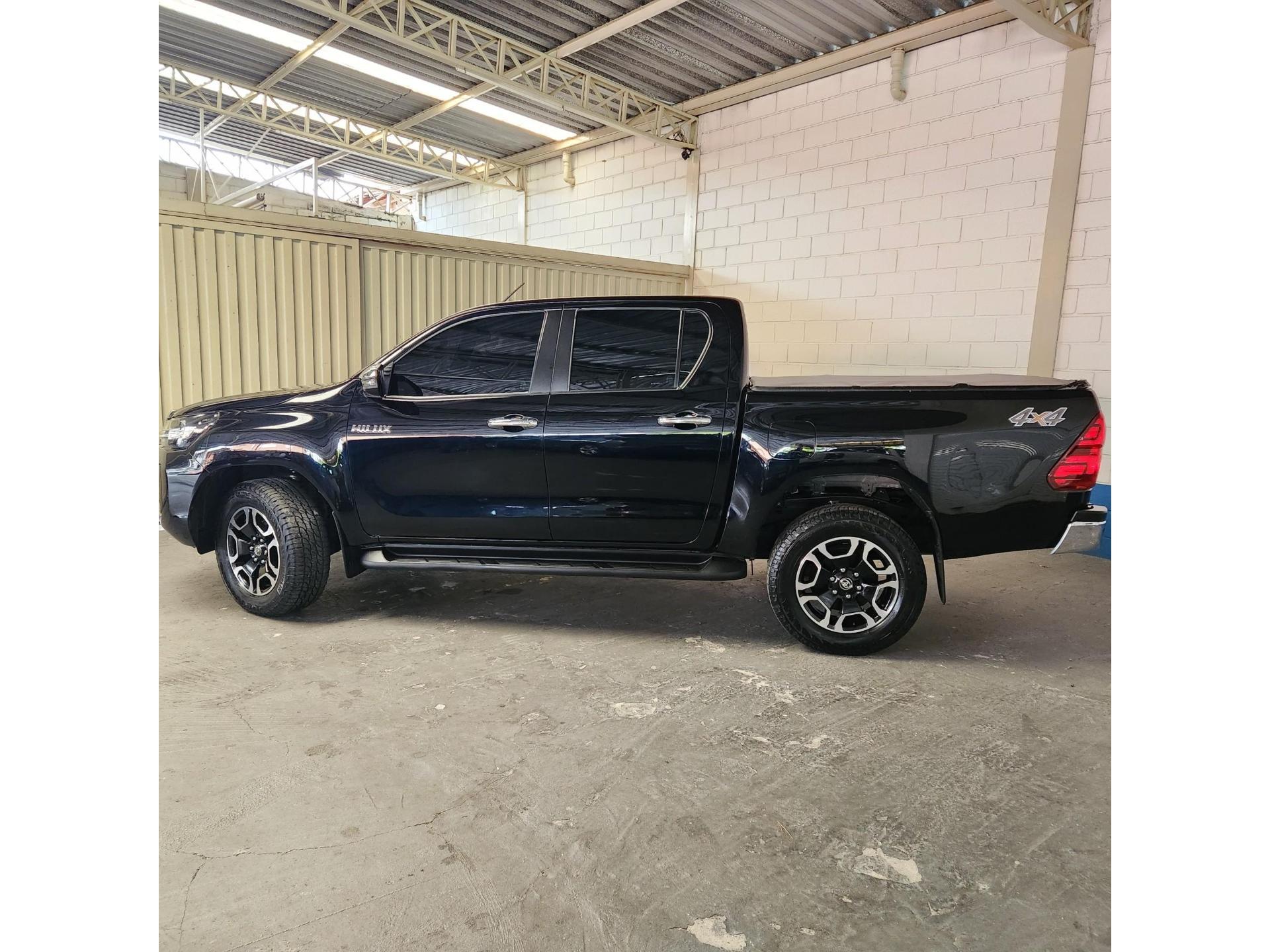 TOYOTA Hilux Caminhonete - Foto