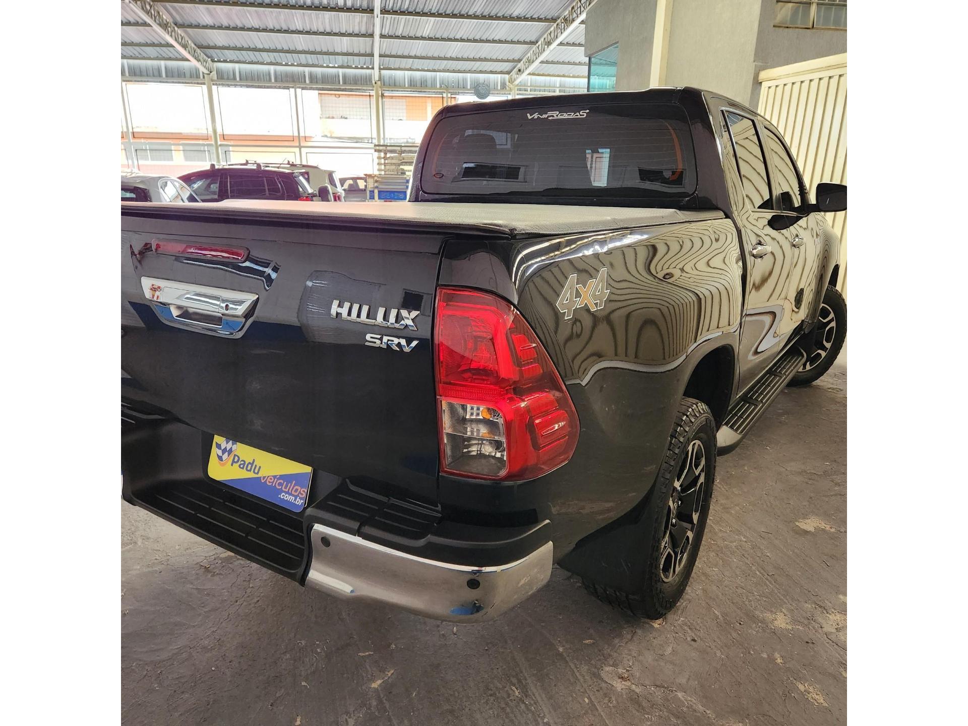 TOYOTA Hilux Caminhonete - Foto