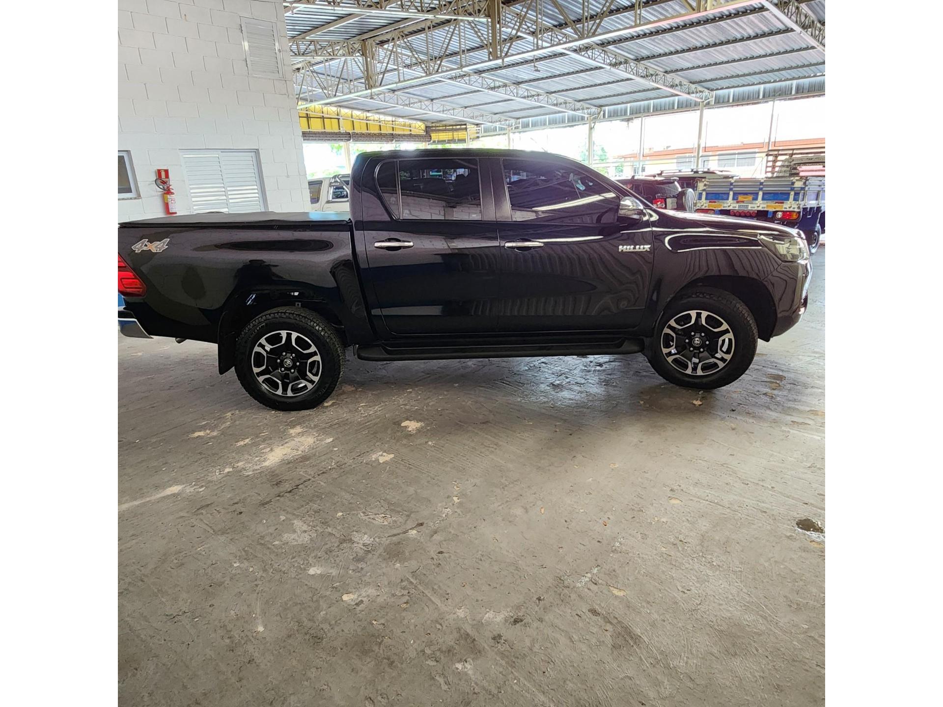 TOYOTA Hilux Caminhonete - Foto