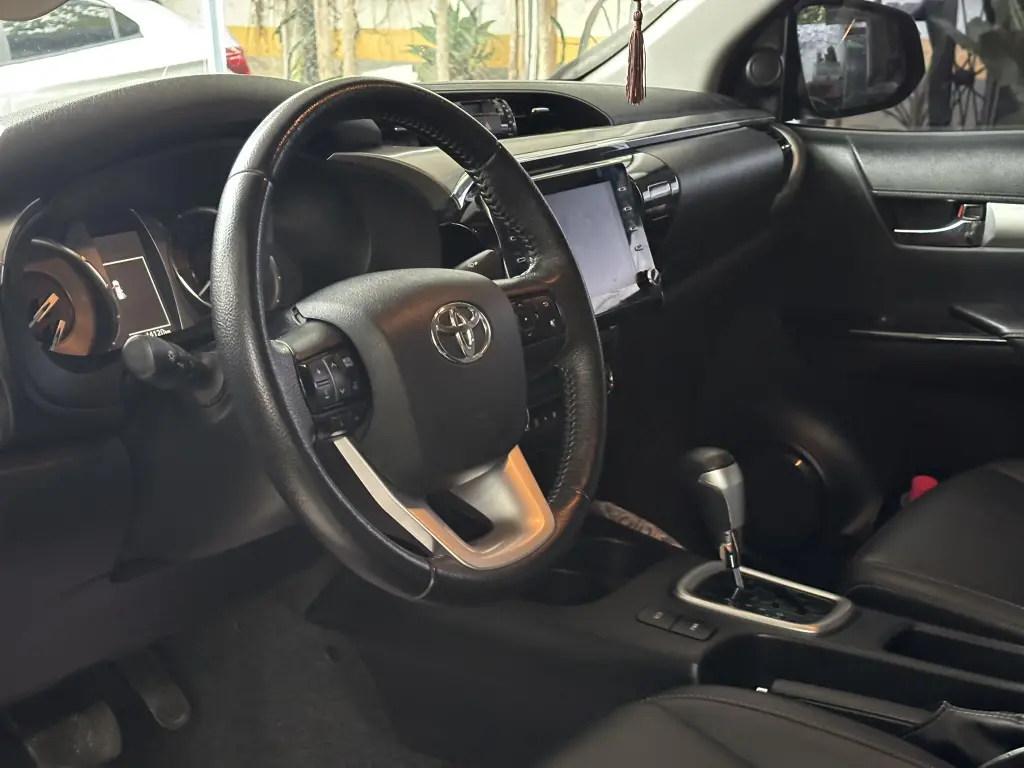 TOYOTA Hilux Caminhonete - Foto