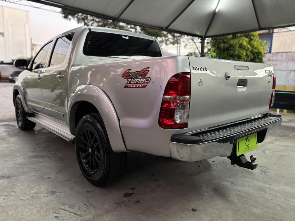 TOYOTA Hilux Caminhonete - Foto