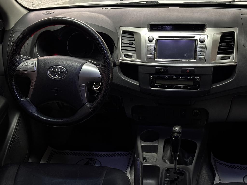 TOYOTA Hilux Caminhonete - Foto