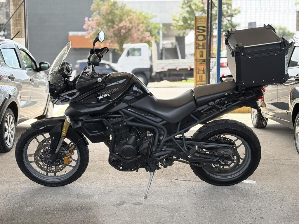 TRIUMPH Tiger 800 - Foto